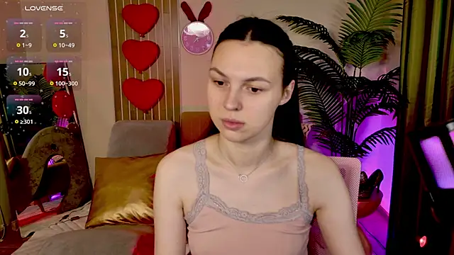 Snapshot of MaxinCarroll chatting on 04.22.26 MaxinCarroll online show from 04.22.26