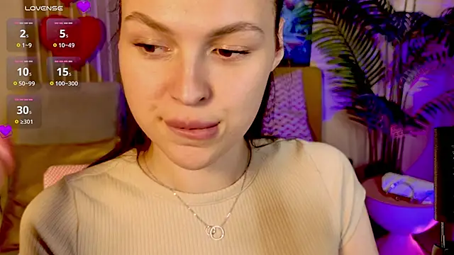 Snapshot of MaxinCarroll chatting on 05.11.26 MaxinCarroll online show from 05.11.26