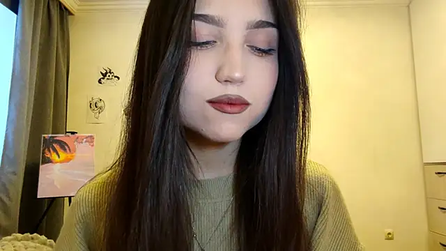 Qwami Amie online show from 12.15.25