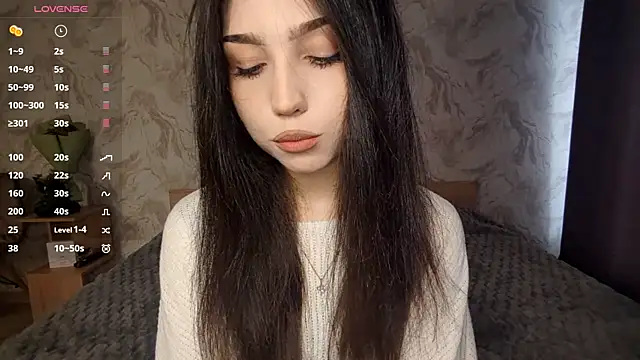 Qwami Amie online show from 04.04.26