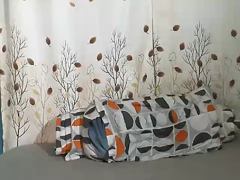 Snapshot of PetiteDoll_06 chatting on 03.28.26 PetiteDoll 06 online show from 03.28.26