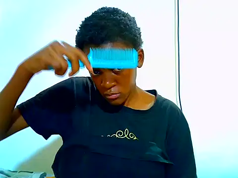 Snapshot of PetiteDoll_06 chatting on 04.12.26 PetiteDoll 06 online show from 04.12.26