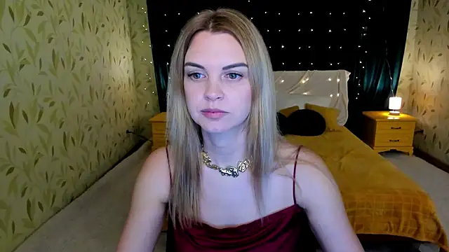 Snapshot of LunaFlinn chatting on 02.11.26 LunaFlinn online show from 02.11.26