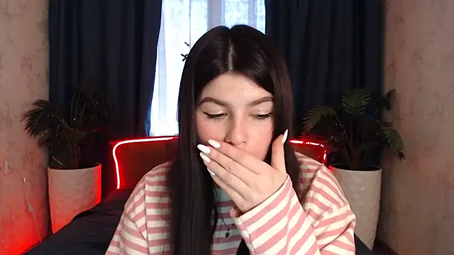 KisaModel online show from 02.05.26