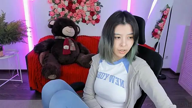 Snapshot of SirenMystiq chatting on 05.20.26 SirenMystiq online show from 05.20.26