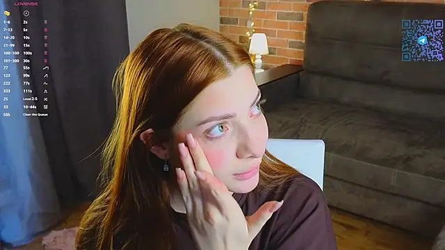 VelvetZephra online show from 04.14.26