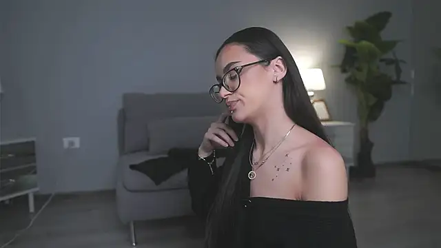 ValexieLux online show from 04.03.26