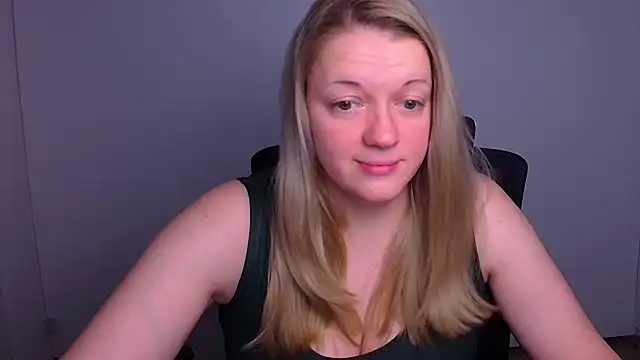 Samantha Gloww online show from 12.18.25