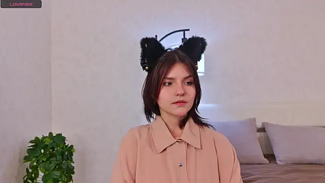 Snapshot of NyraVesperis chatting on 04.23.26 NyraVesperis online show from 04.23.26