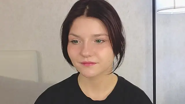 Snapshot of NyraVesperis chatting on 05.20.26 NyraVesperis online show from 05.20.26