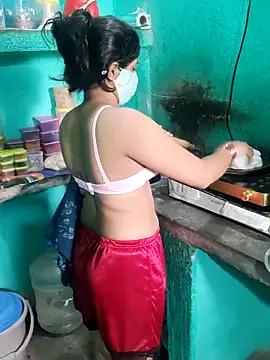 Snapshot of Cuple_masti72 chatting on 05.25.26 Cuple masti72 online show from 05.25.26