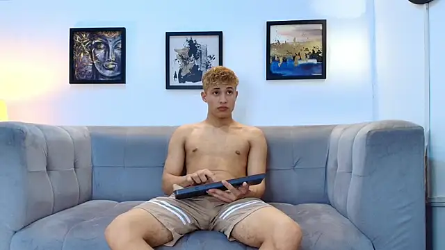 Snapshot of YOUNG_GUYS1 chatting on 03.20.26 YOUNG GUYS1 online show from 03.20.26