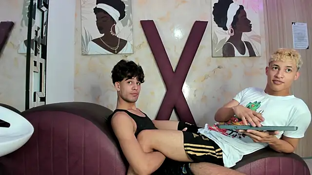 Snapshot of YOUNG_GUYS1 chatting on 04.07.26 YOUNG GUYS1 online show from 04.07.26