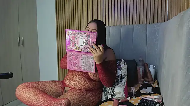 TiifanyGrey online show from 01.13.26