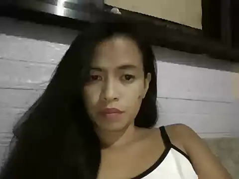 Snapshot of HotMariaClara chatting on 06.27.26 HotMariaClara online show from 06.27.26