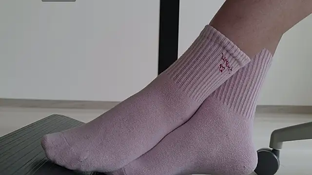 Snapshot of Feetbeth chatting on 05.08.26 Feetbeth online show from 05.08.26