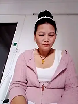 Snapshot of Cako-naka chatting on 02.19.26 Cako-naka online show from 02.19.26