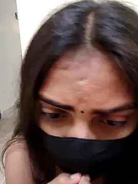 Delhikidevi online show from 04.04.26