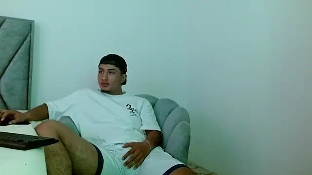 kyro estrada online show from 12.15.25