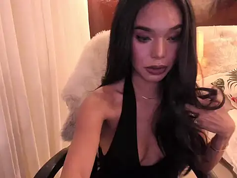 Snapshot of ValeriaDion chatting on 10.20.25 ValeriaDion online show from 10.20.25