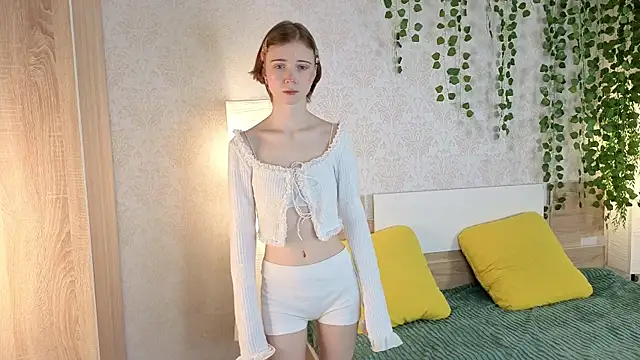 ViollaBloom online show from 12.15.25