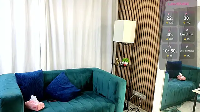 ViollaBloom online show from 02.20.26