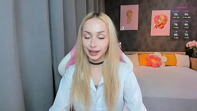 Snapshot of LanaMiracle chatting on 02.26.26 LanaMiracle online show from 02.26.26