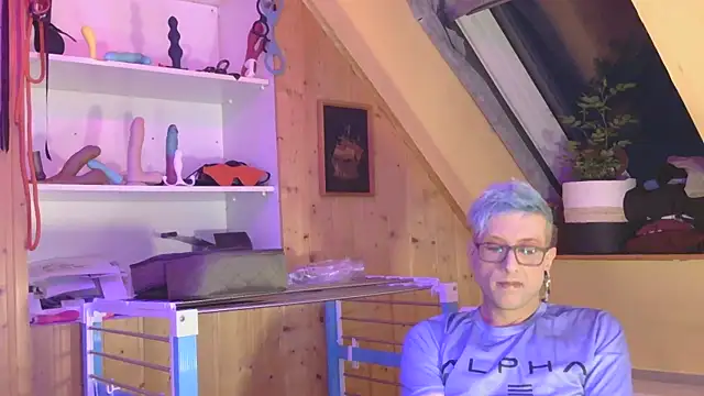 AskAveryAnything online show from 04.26.26