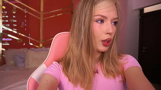 Snapshot of MollyyMayy chatting on 05.22.26 MollyyMayy online show from 05.22.26