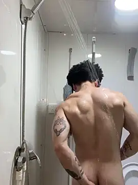 Snapshot of cutestpenis chatting on 12.17.25 cutestpenis online show from 12.17.25