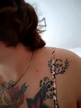 Divine Pouvoir online show from 02.07.26