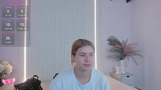 VivianOwen9 online show from 03.05.26