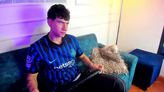 Snapshot of Criss_Adams chatting on 02.26.26 Criss Adams online show from 02.26.26