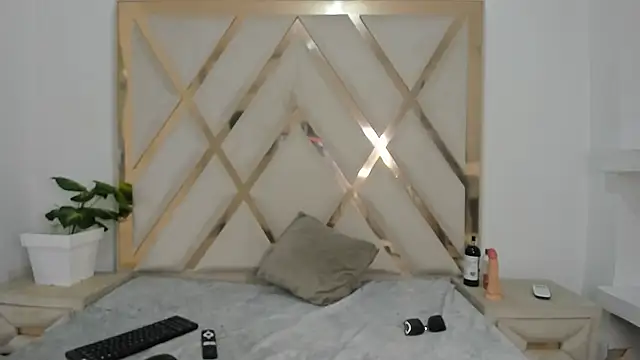 Selenaasm online show from 02.05.26