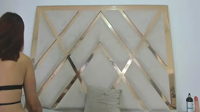 Selenaasm online show from 03.26.26