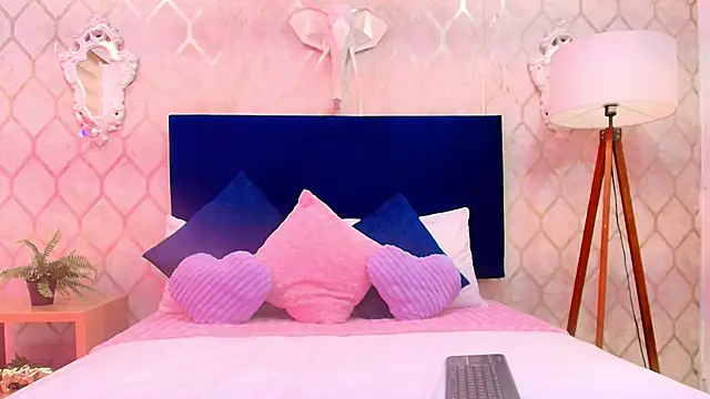 alanna flowers online show from 02.06.26