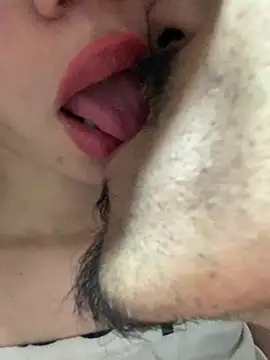 Snapshot of yasmina2020 chatting on 03.15.26 yasmina2020 online show from 03.15.26