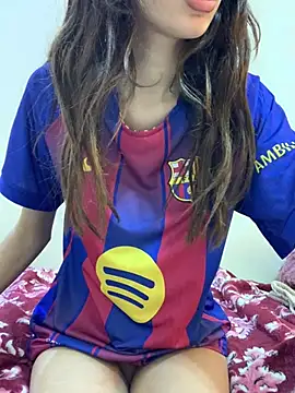 Snapshot of yasmina2020 chatting on 04.09.26 yasmina2020 online show from 04.09.26