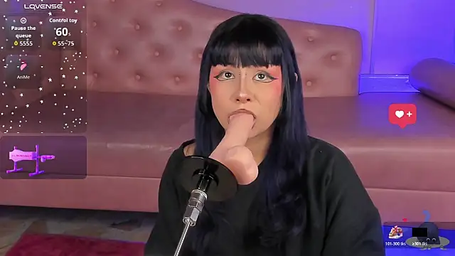 Lia Kitten2 online show from 01.13.26