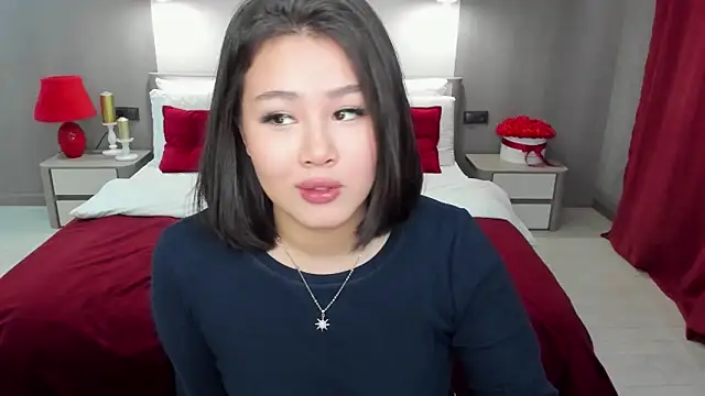 Brunette Charm online show from 02.02.26