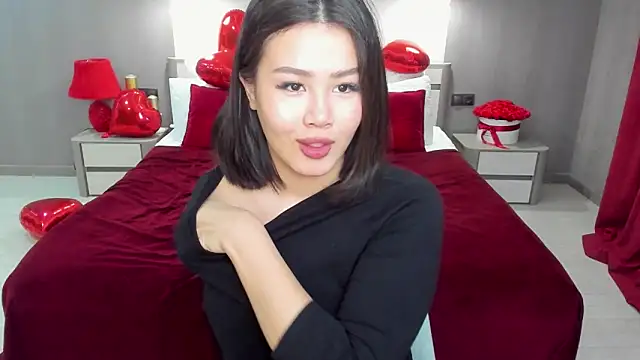 Brunette Charm online show from 03.08.26