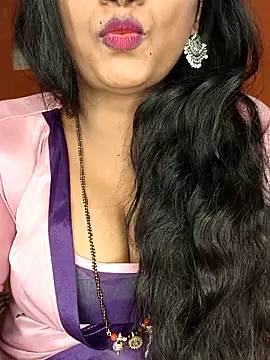 Snapshot of Rachu_love chatting on 05.16.26 Rachu love online show from 05.16.26