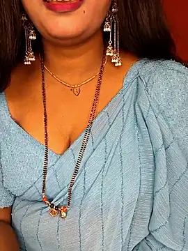 Snapshot of Rachu_love chatting on 06.18.26 Rachu love online show from 06.18.26
