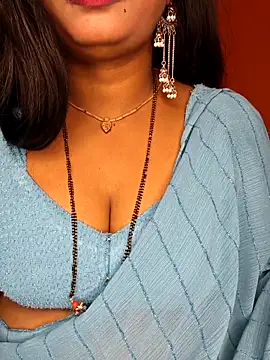Snapshot of Rachu_love chatting on 06.18.26 Rachu love online show from 06.18.26
