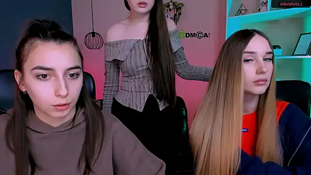 mila firee online show from 03.17.26