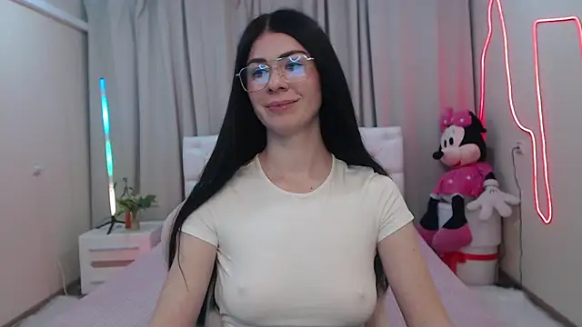Snapshot of MilaSecret55 chatting on 05.16.26 MilaSecret55 online show from 05.16.26