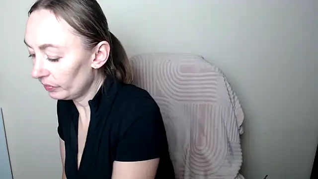 LiaSeass  online show from 02.05.26