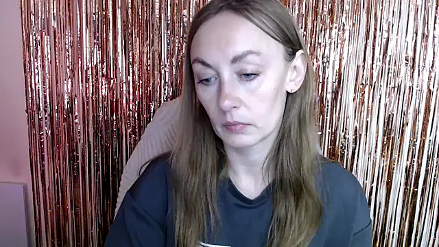 Snapshot of LiaSeass_ chatting on 07.13.26 LiaSeass online show from 07.13.26