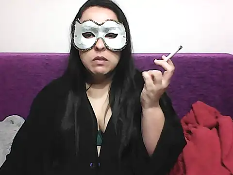 Snapshot of LorenaBrat chatting on 12.22.25 LorenaBrat online show from 12.22.25