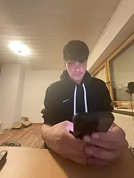 Snapshot of EmoLuAl chatting on 01.10.26 EmoLuAl online show from 01.10.26